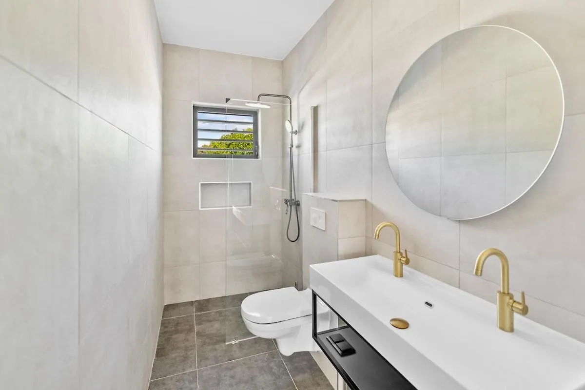 Villa Chuchubi Minutes From Mambo Beach Willemstad